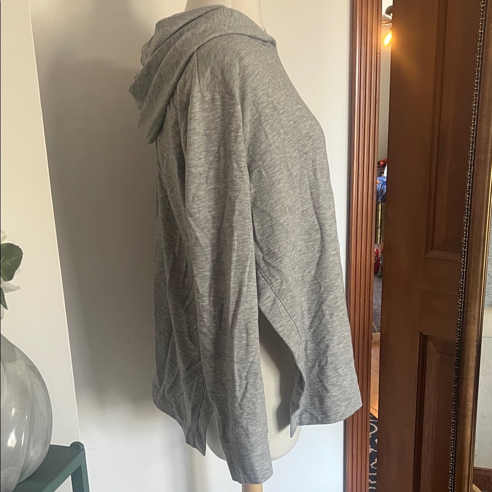 a:glow Heather Gray Maternity & Nursing Pullover, Medium - Picture 4 of 6